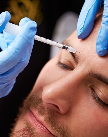 Patient getting BOTOX in Huntsville 