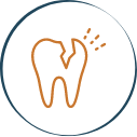 Animated tooth with crack before restorative dentistry